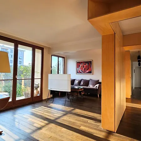 Big & Calm Familial With Balcony, Car Parking And Free Wifi